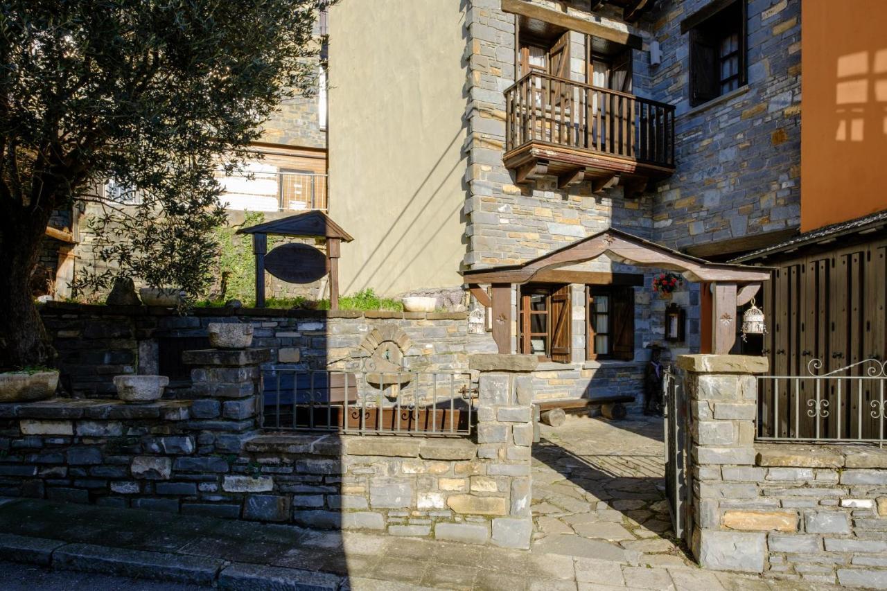 El Rincon De Andrea Apartamentos Biescas  Buitenkant foto