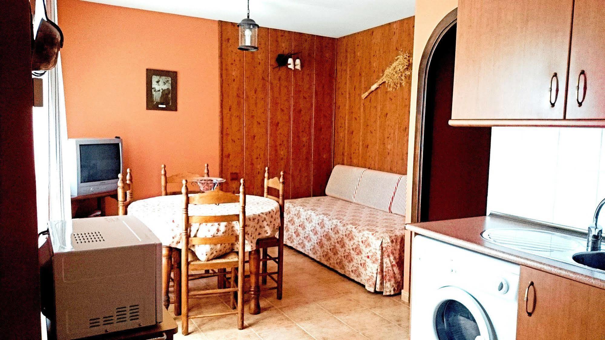 El Rincon De Andrea Apartamentos Biescas  Buitenkant foto