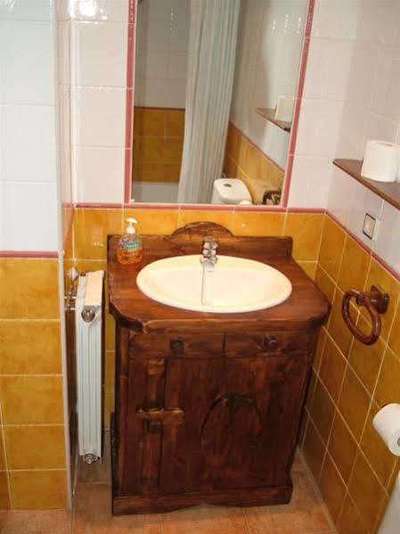 El Rincon De Andrea Apartamentos Biescas  Buitenkant foto